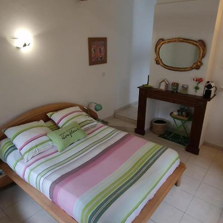 Honfleur A Deux Bed & Breakfast Eksteriør bilde